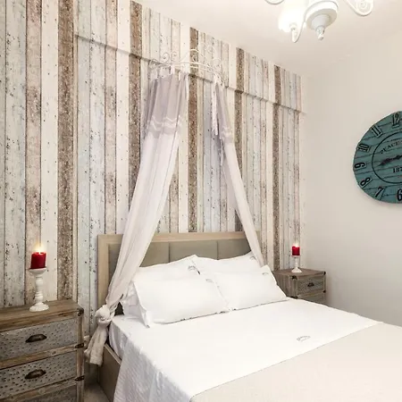 Apartament Alkionides