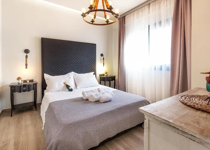 Alkionides Apartamento Polychrono