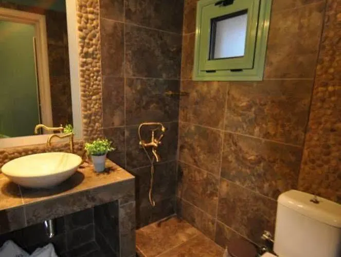 Alkionides Apartamento Polychrono